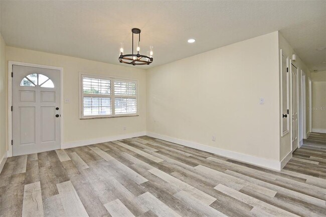 Building Photo - 5803 Clearview Dr