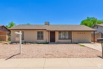 Building Photo - 4809 W Palm Ln
