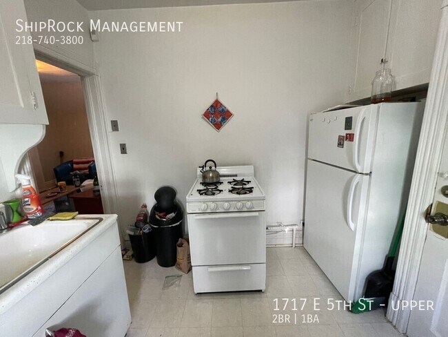 Foto del edificio - 1717 E 5th St