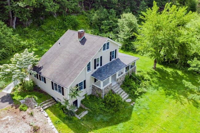 Building Photo - 50 Mountain Rd