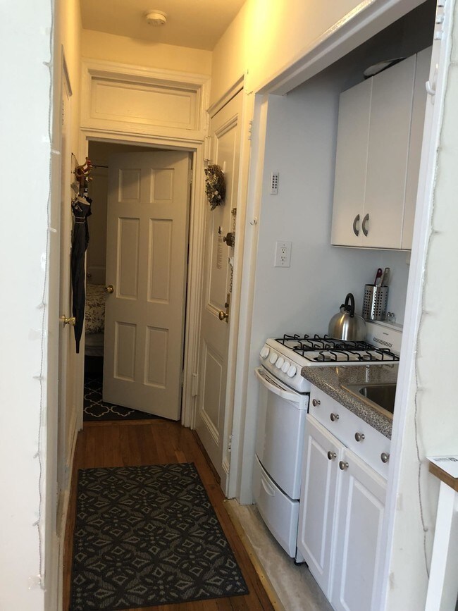 Building Photo - 5 East 67th Street