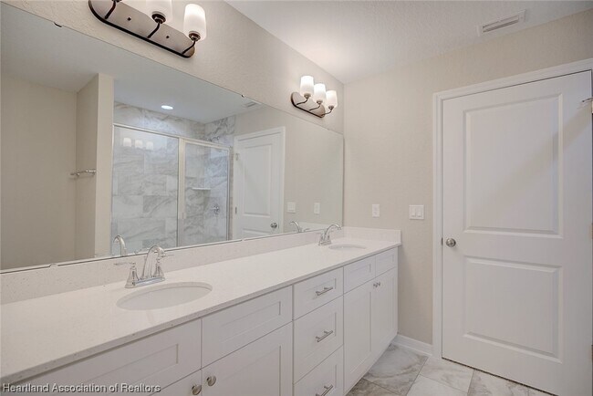 Building Photo - 5515 Castania Dr