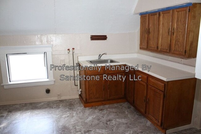 Building Photo - West Side Duplex