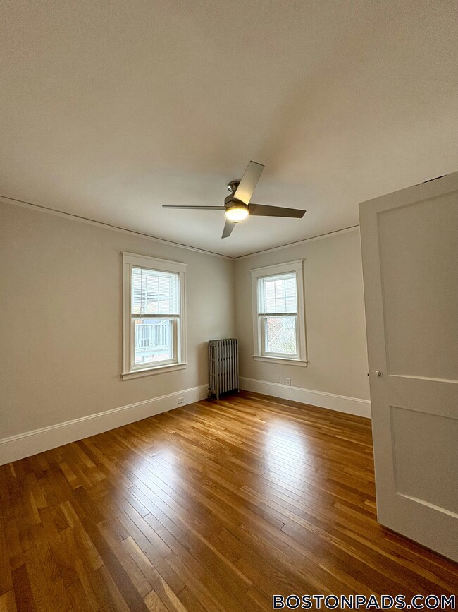 Building Photo - 17 Edgecliff Rd