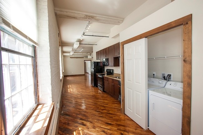 Galley Kitchen & Laundry - Linden Lofts