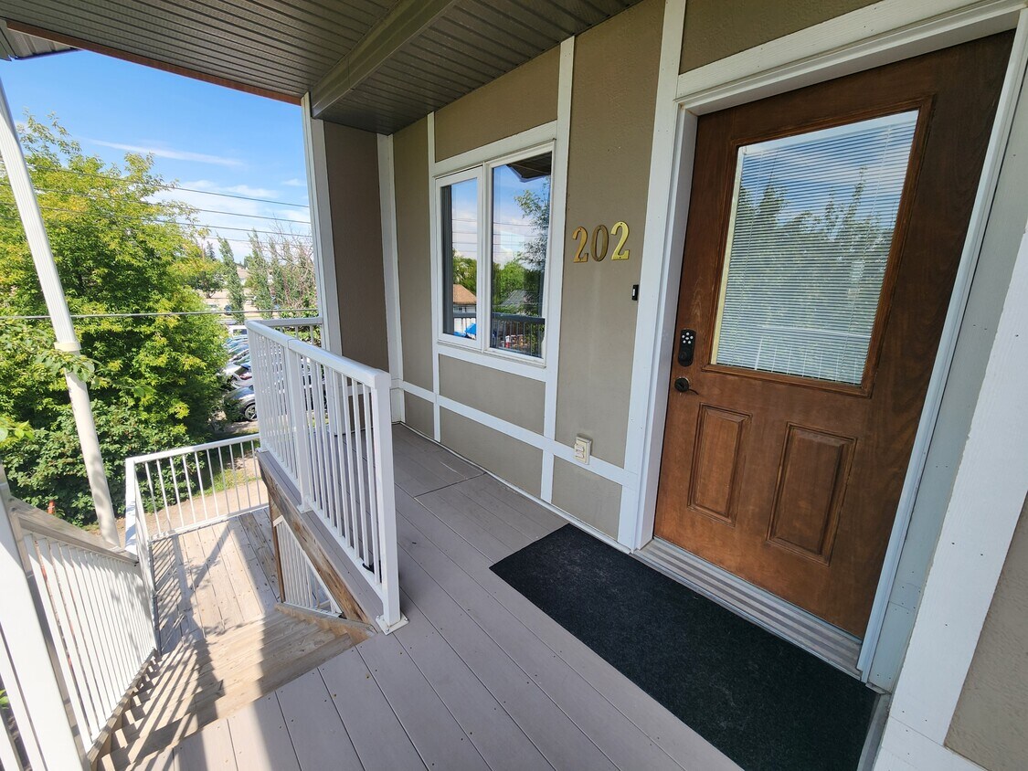 Photo principale - 301-303 3 Ave