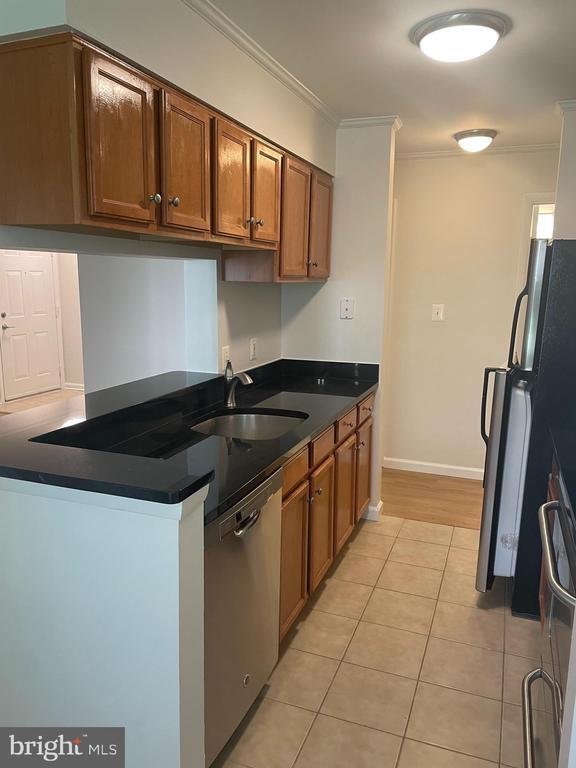 Building Photo - 11704 Olde English Dr