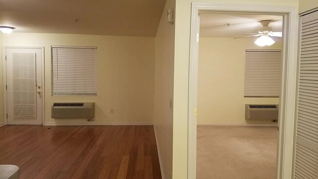Building Photo - 122 Bertram Dr
