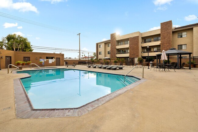 Foto del edificio - Live in the heart of Glendale