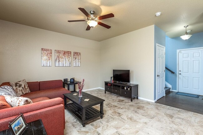 Building Photo - 7256 Red Cardinal Loop