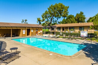 Building Photo - Cucamonga Terrace