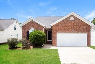 Building Photo - 205 Carriage Oaks Dr