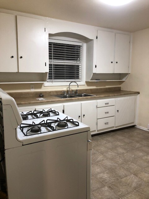 Foto del edificio - 283 E 18th St