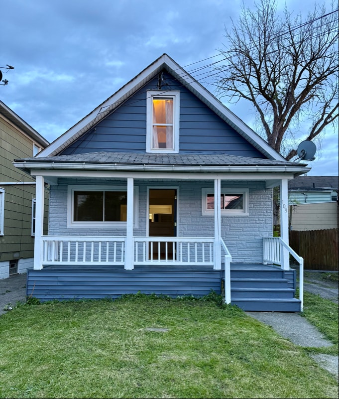 Primary Photo - 109 6th Ave