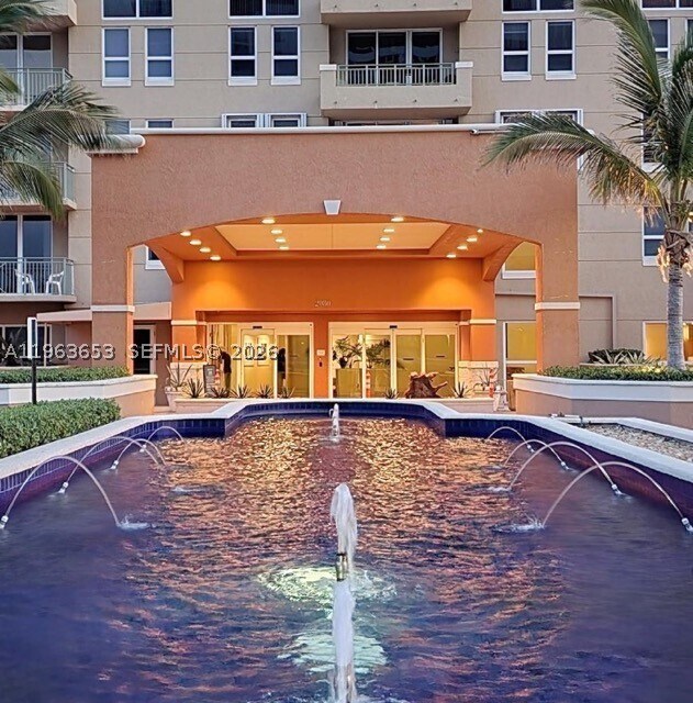 Foto del edificio - 2080 S Ocean Dr