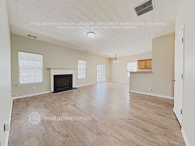 Building Photo - 130 Rosemoore Dr