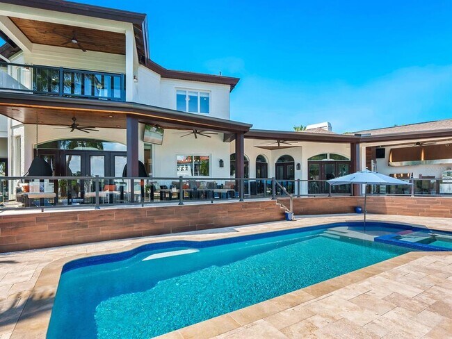 Foto del edificio - 211 Tremont Ln