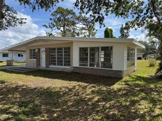 Building Photo - 1609 Banyan Dr