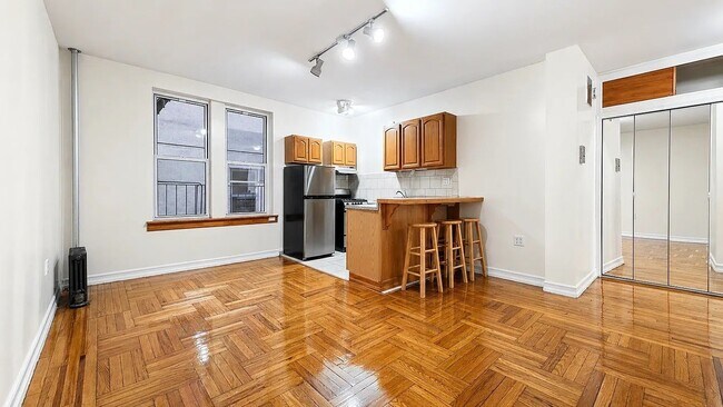 Foto del edificio - 707 W 171st St