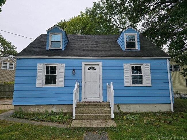 Building Photo - 224 Moran St
