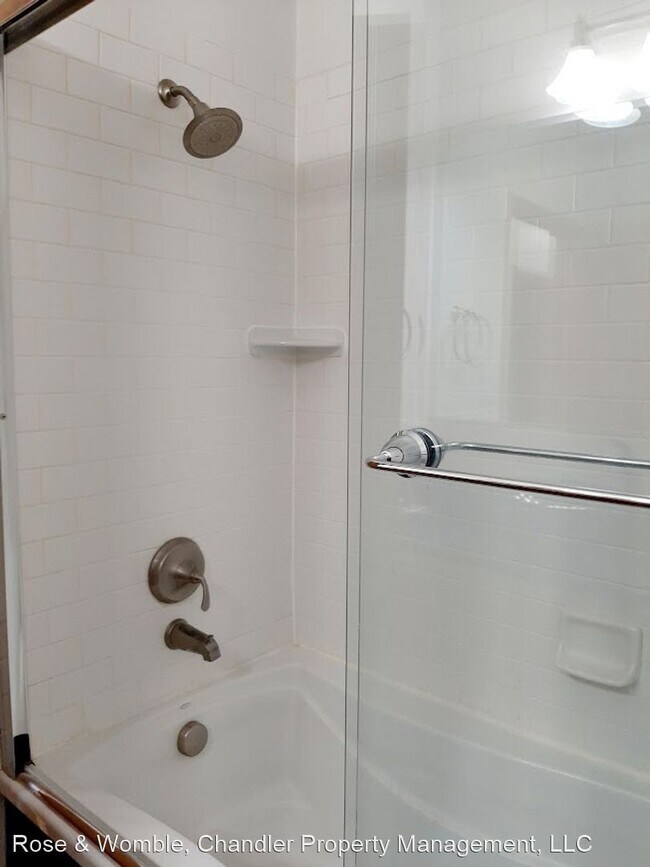 Building Photo - 3 br, 2 bath House - 520 W. Olney Road #3