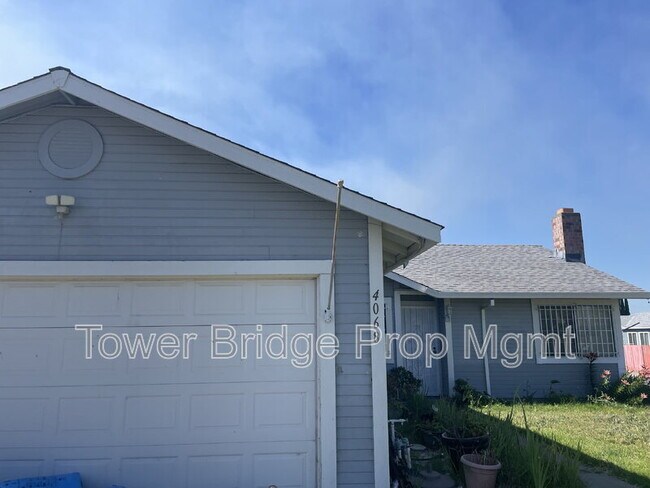 Building Photo - 4068 Fawn Cir
