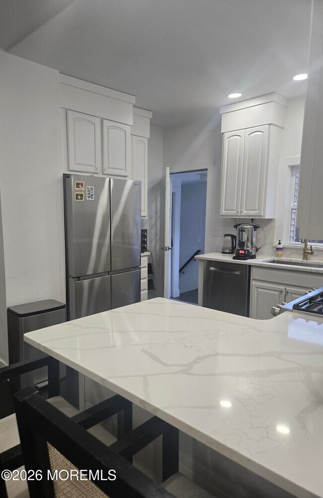 Foto del edificio - 486 W Lincoln Ave