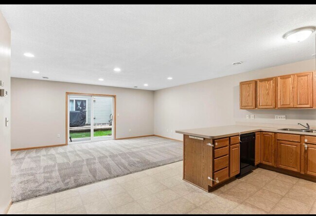 Foto del edificio - 6372 13th St N