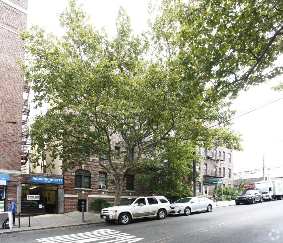 Building Photo - 29-15 36th Ave