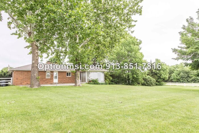 Foto principal - A MUST SEE at 143th and Quivira!
