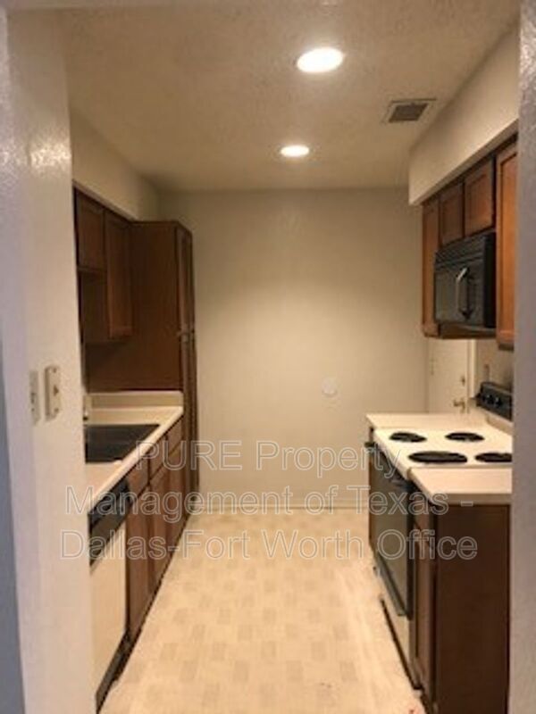 Foto del edificio - 741 Berkley Plaza
