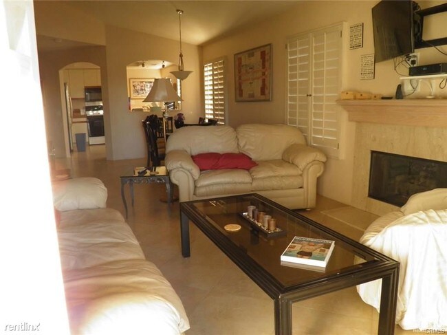 Building Photo - 3 br, 2 bath Condo - 38335 Nasturtium Way