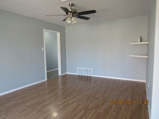 Foto del edificio - MOVE IN SPECIAL: $200 OFF OF THE FIRST MONTH'S RENT!