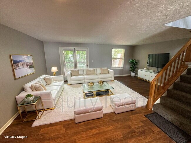 Foto del edificio - 753 Woodlyn Dr S