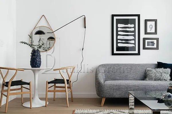 Foto principal - 2 bedroom in Manhattan NY 10038