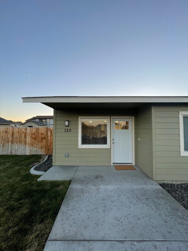 Foto del edificio - 601 S Kent St