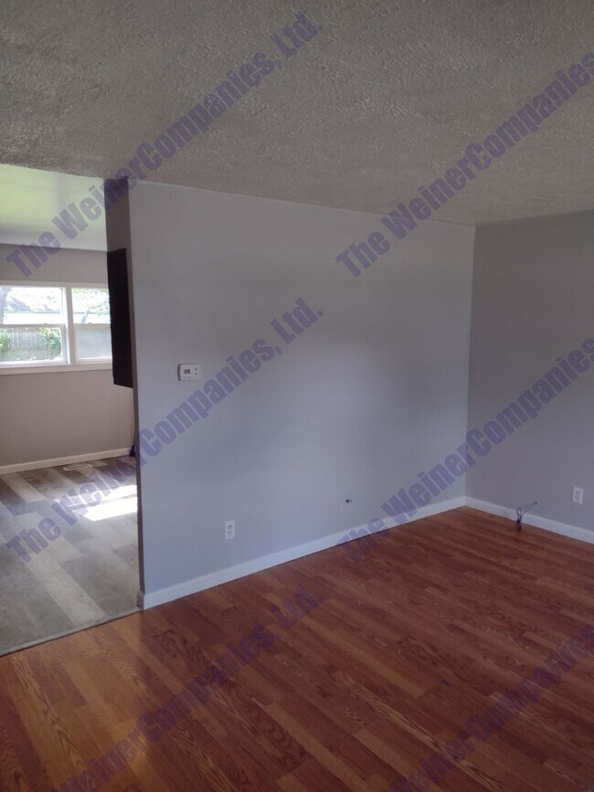 Foto del edificio - Available August 1st 2026!
