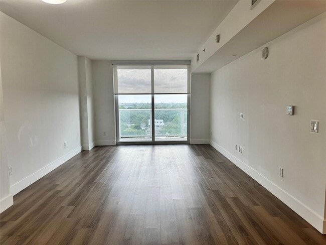 Building Photo - 4250 Biscayne Blvd