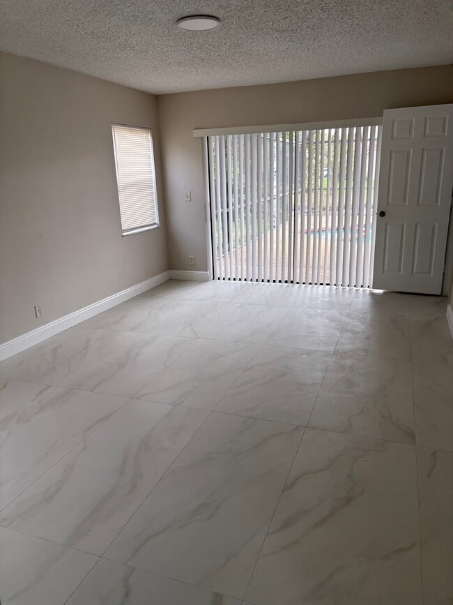 Building Photo - 6268 NW 53rd St