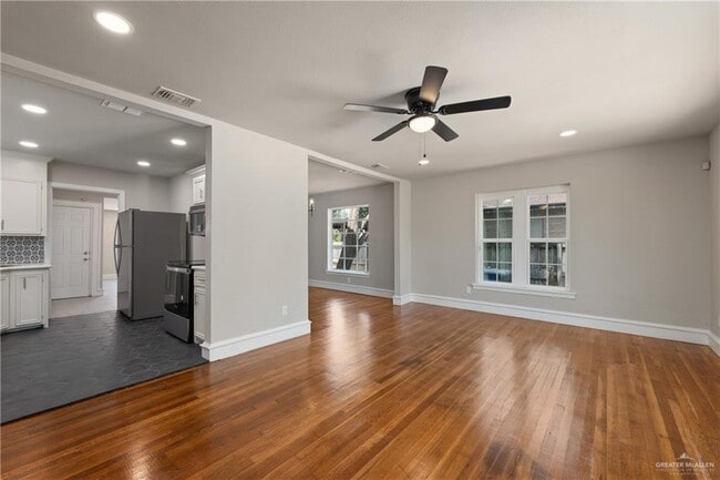 Building Photo - 1305 Quince Ave
