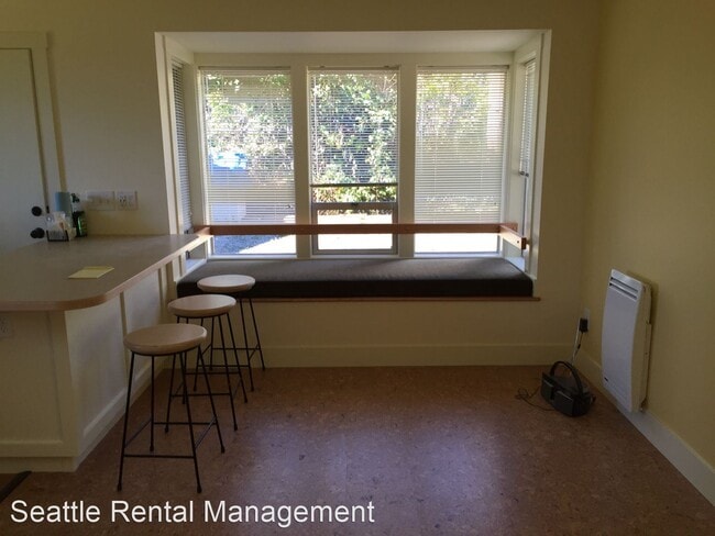 Building Photo - 1 br, 1 bath House - 11046 2nd Ave NW Back...