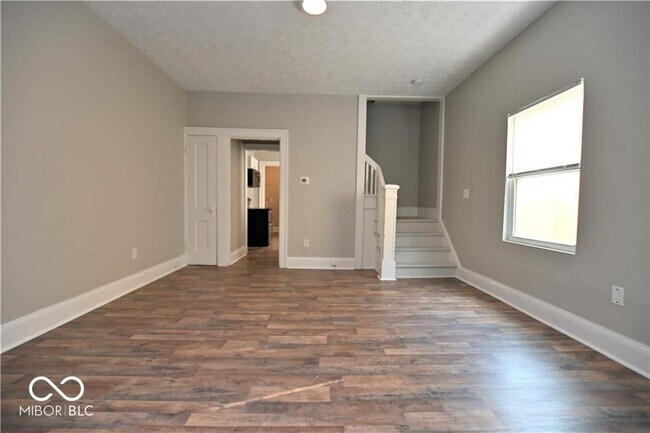 Foto del edificio - 845 N Rural St