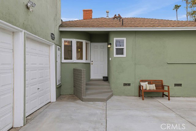 Foto del edificio - 10718 Valley Spring Ln