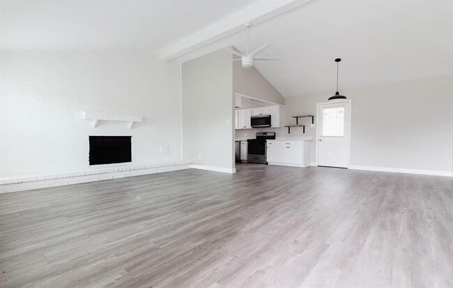 Building Photo - 3402 Pecan Grove Dr