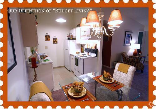 Kitchen - Deer Creek Apartments