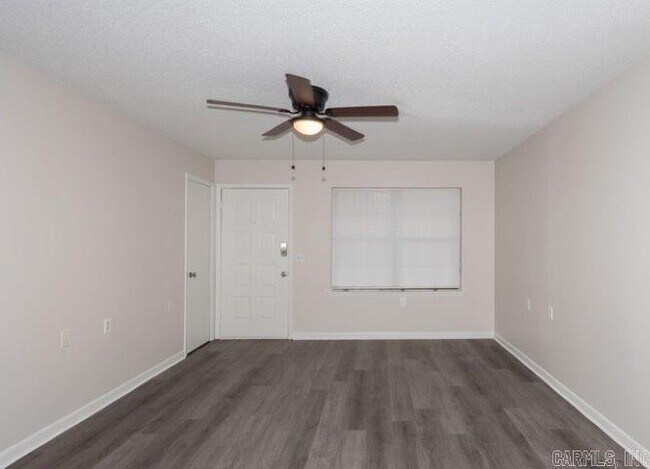 Foto del edificio - 1100 Brookside Dr