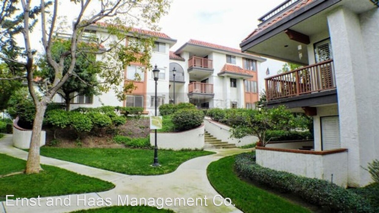 Foto principal - 2 br, 2 bath House - 6262 Riviera Cir.