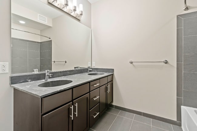 Foto del edificio - 120 N Desplaines St