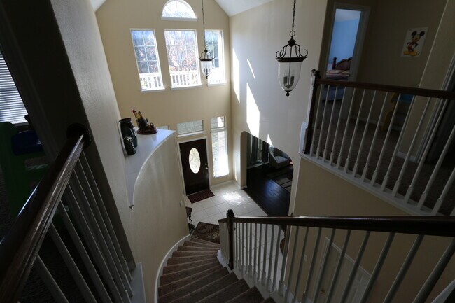 Building Photo - 21010 Wild Springs Dr