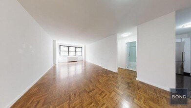 Building Photo - 96 Fifth Avenue